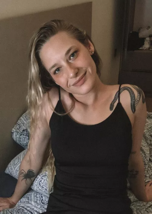 giving you a nice view by Ok-Tie1861