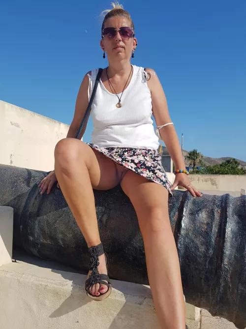 i did not realise and put this on my facebook 😮 by kittydiamond198