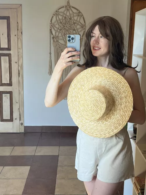 I’m so curvy by YakGrand4229