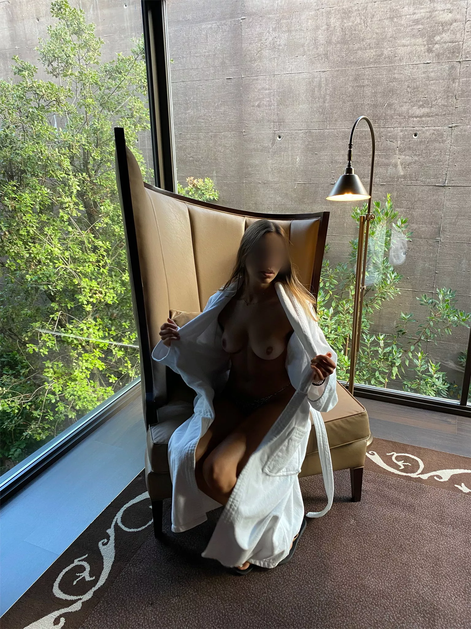 In the middle of the hotel corridor... posted by chemagill