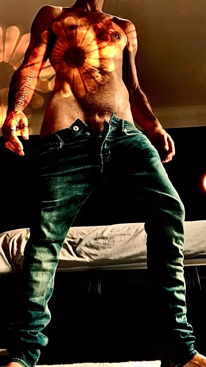 It’s just to hot for jeans today posted by 5idewinder