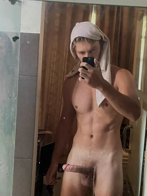 just got out of the shower and need a servant to suck me up by Daylo117