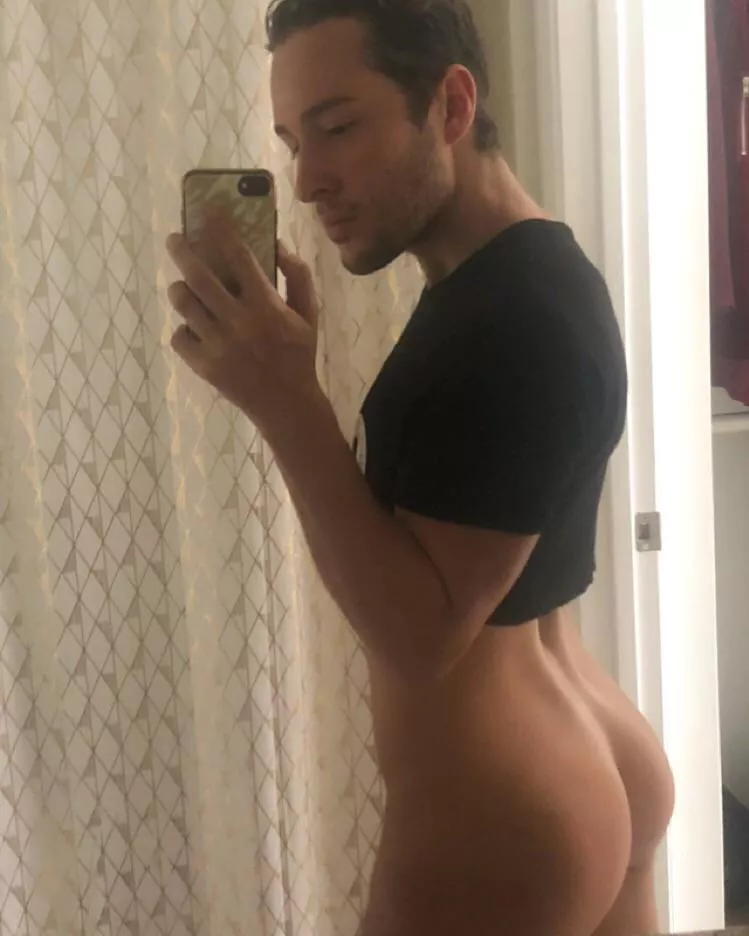 Just peachy 🍑 posted by dantesinfernho