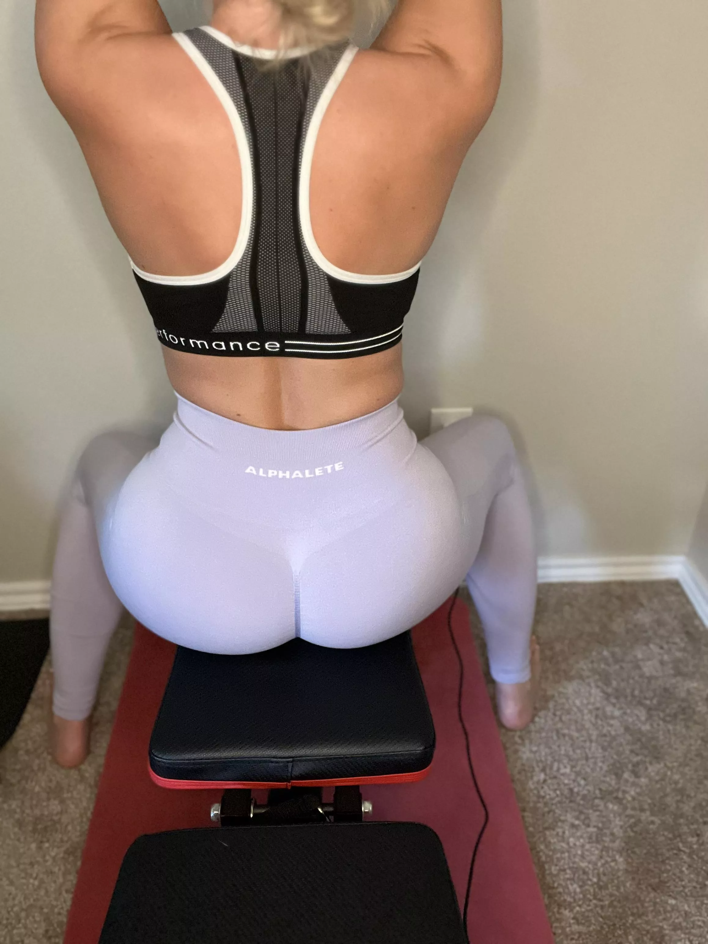 Morning workout (f)✅ posted by ImpressivePeaches