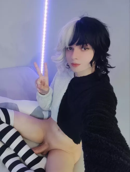 Say hi if you want to suck it by MaxHamster69