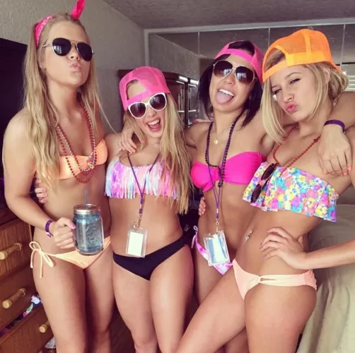 Spring break girls by Fapvaultxxx