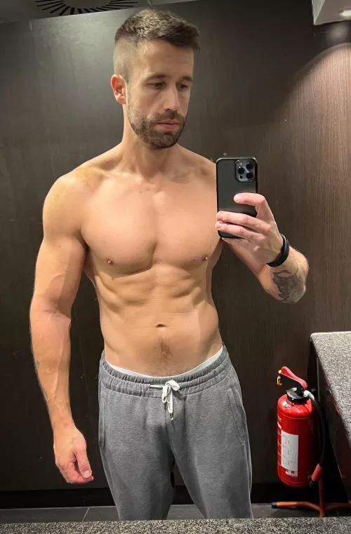 what ya think? 😎 by DennisXL