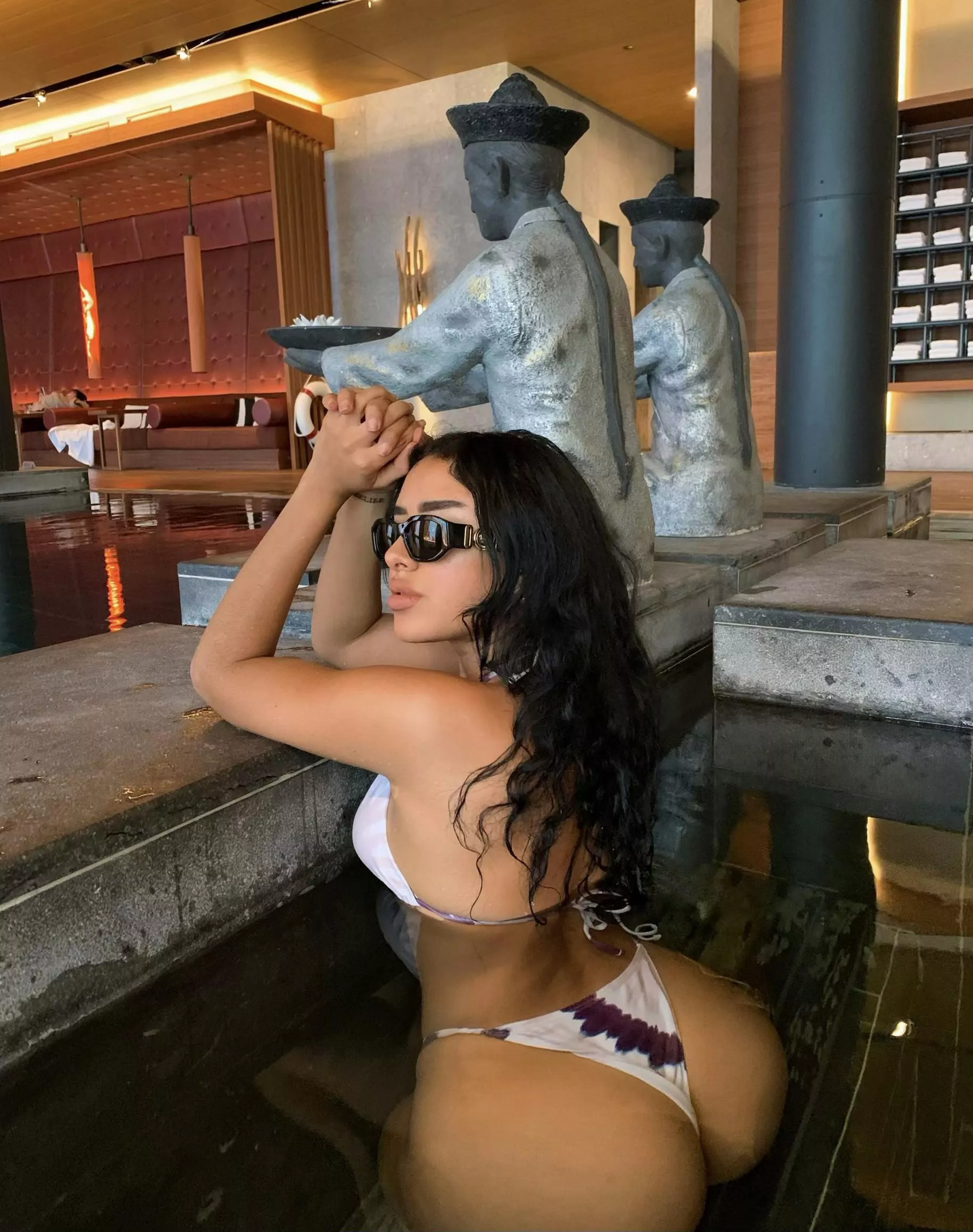 Wild and free, just like my curls. posted by Dwarfishhopkins94