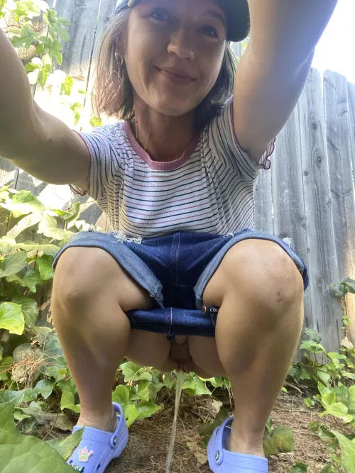 Would you fuck me while I pee by SpitInMyMouth420_