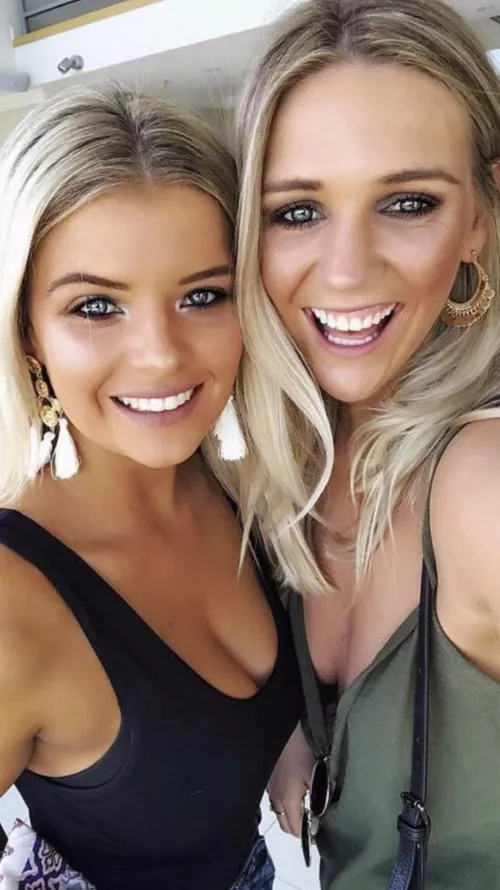 Blondies - Left or right by Immediate-Ad-3472