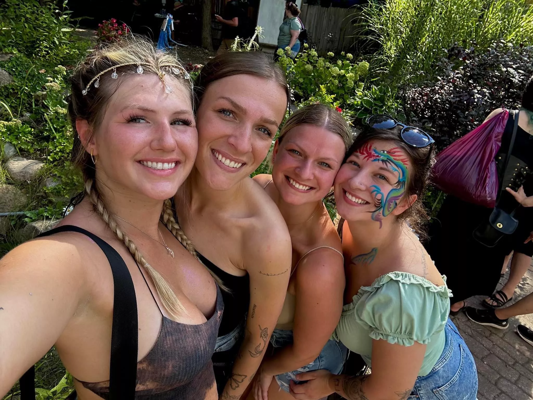 Bury my face in posted by Fapvaultxxx