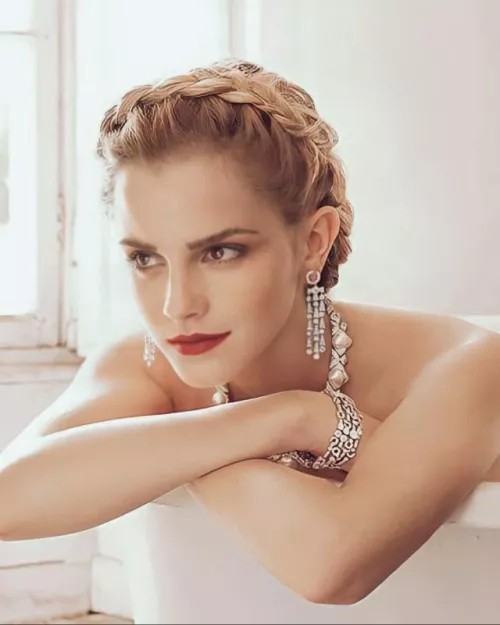 Emma Watson by Hallow33n78