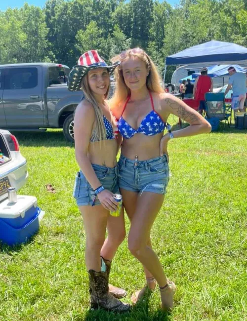 Festival girls by Swimming_Resident790