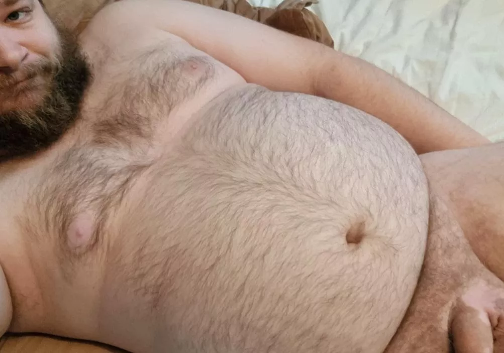 Hugz! 😏🤗🐻 posted by SwedishBearCub