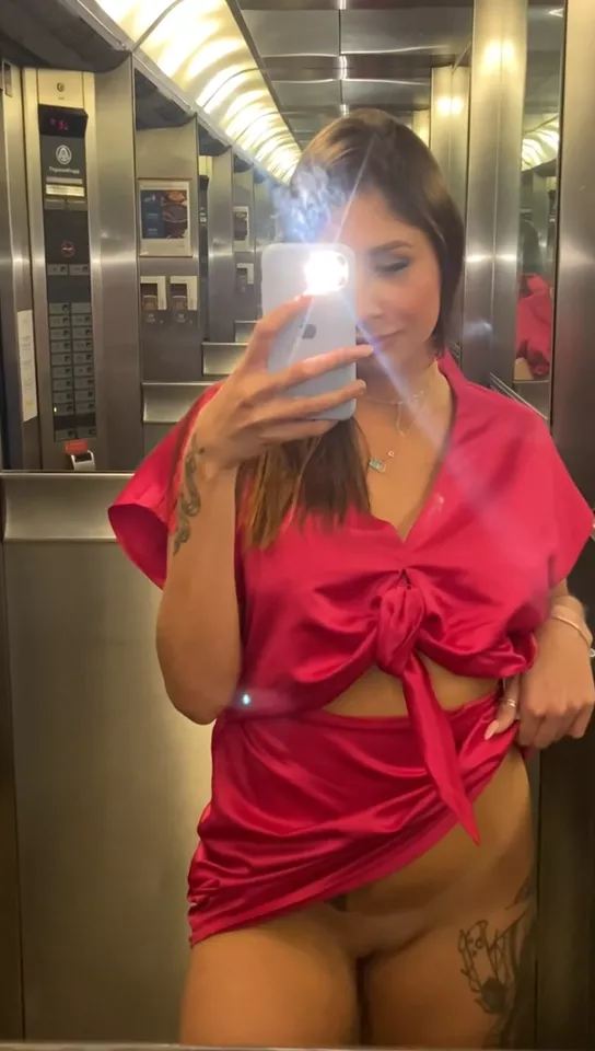 I hope no one saw it on cctv posted by justalina_