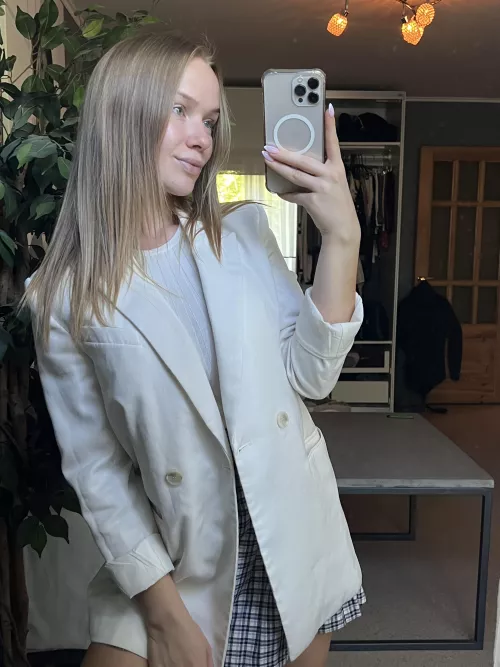 IUTR 💗 by EmbarrassedBuy8407