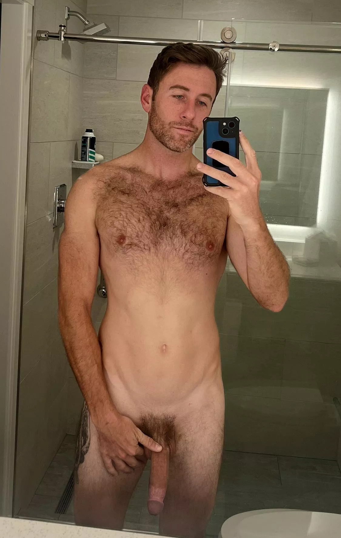 Let’s make a mess in the hotel 😏 posted by SoCalledGosling