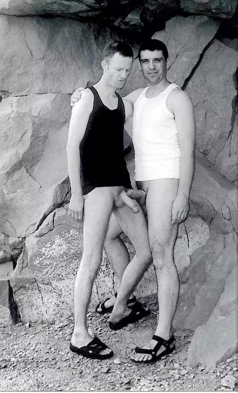 PAUL&MATT...POOR PAUL WAS SO VERY HUNGRY THAT DAY!!! posted by Mattdw1234