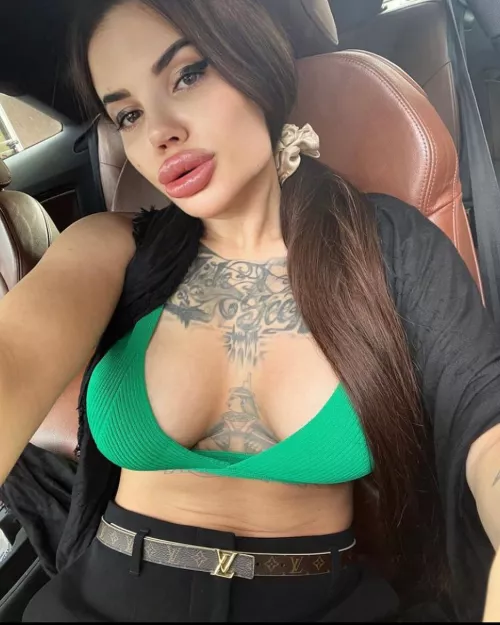 Such a huge upgrade on her appearance by bimbol0ver