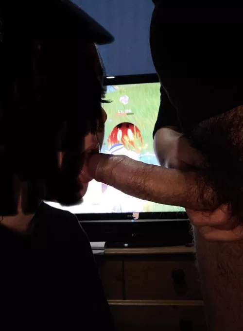 Thick and with a happy girl by qadsayia