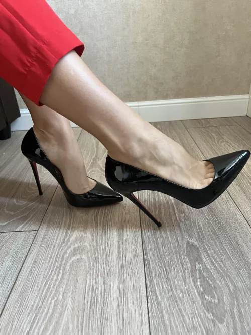 Very comfortable shoes by MonicaGoddess