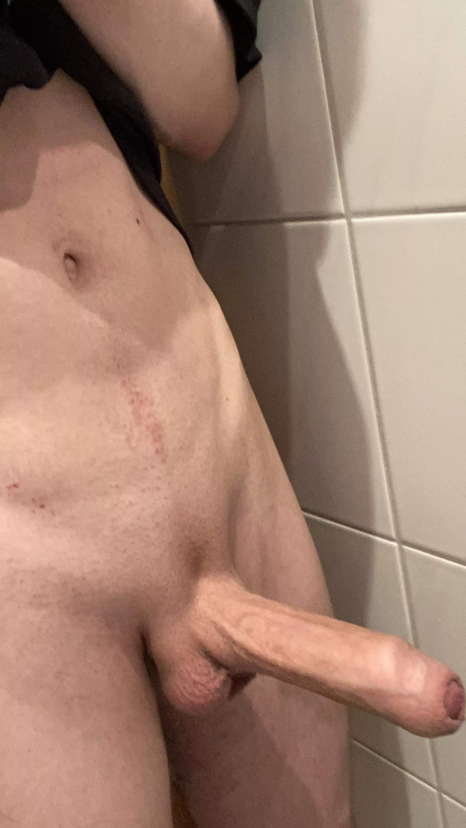 who wanna make me cum? posted by UnusualLengthiness90