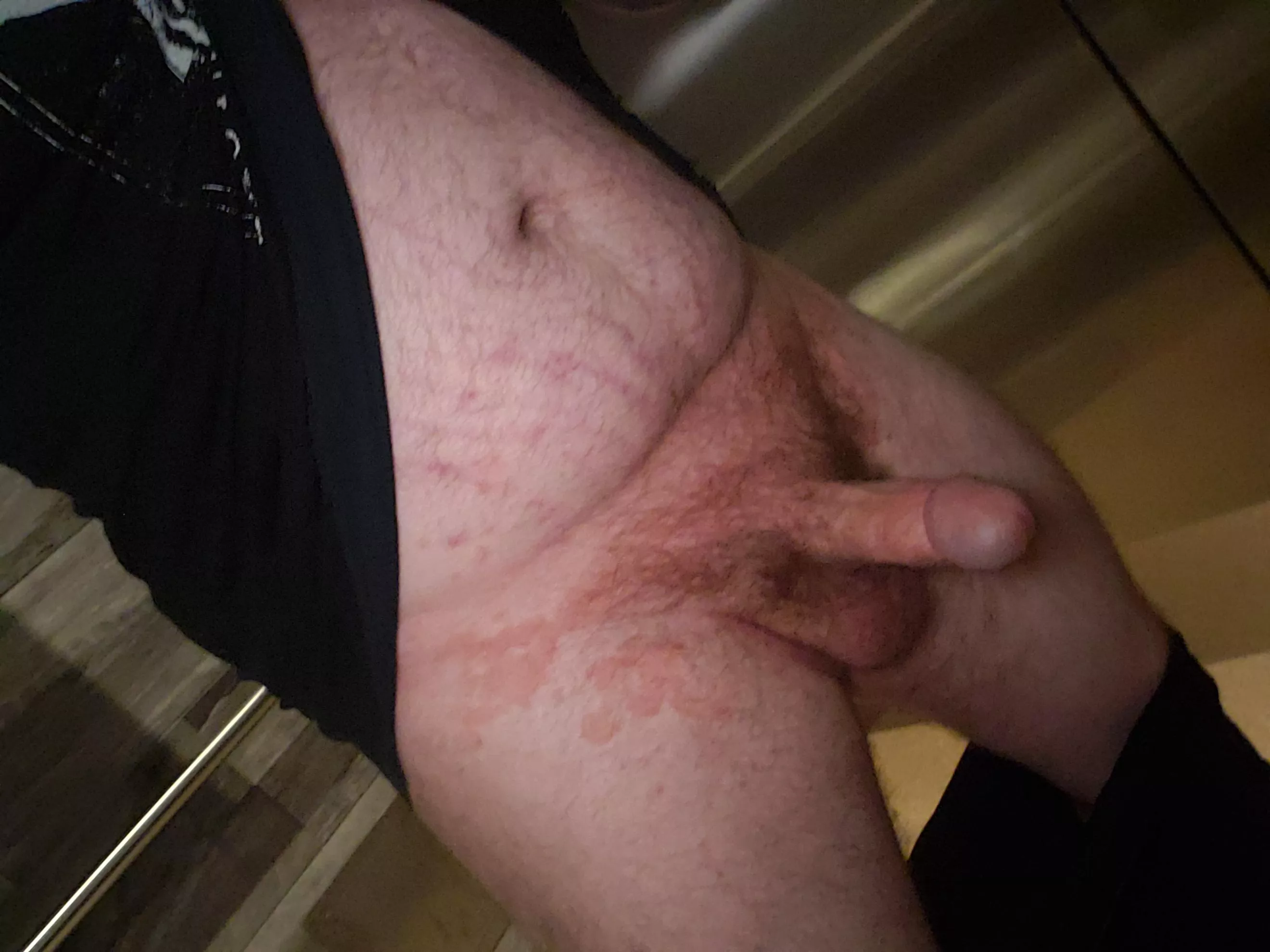 (36m) Should be working, but who wants a quickie in the men's room? posted by MyMourningPalace