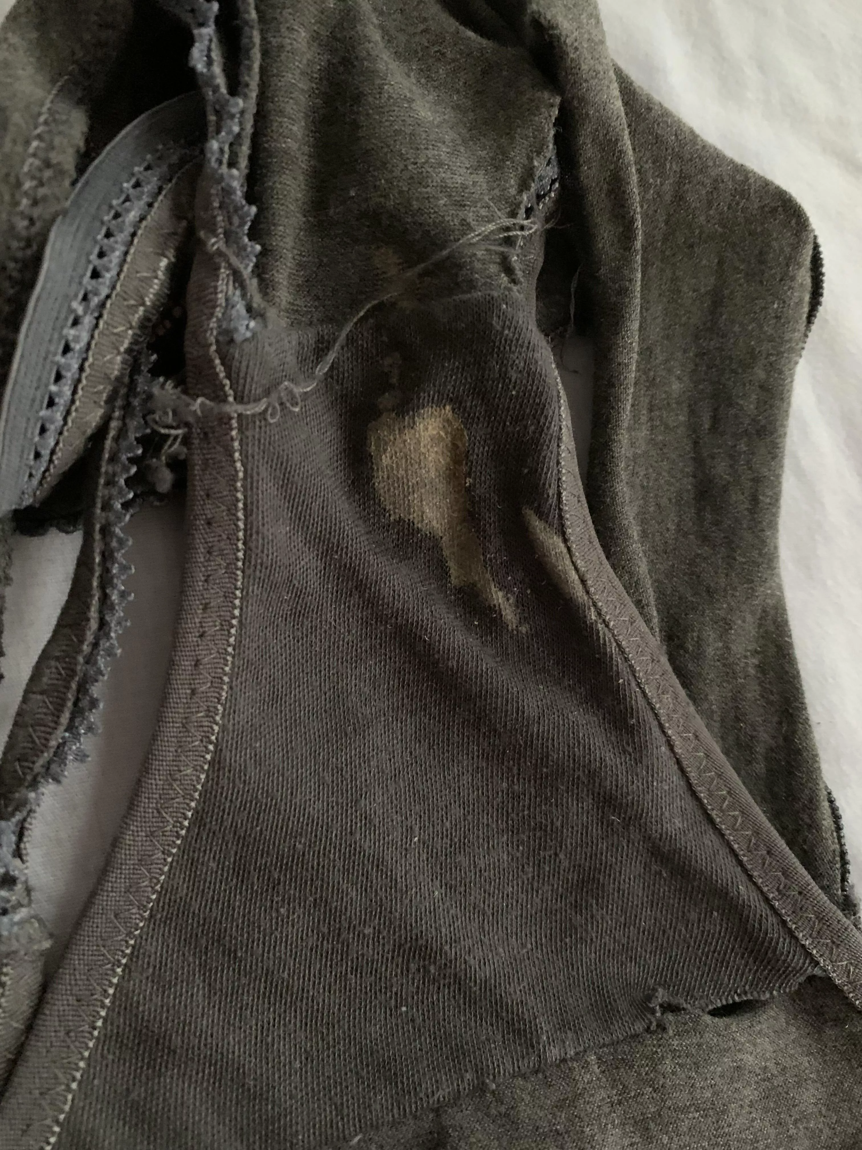 A perfect grool stain... ;) posted by PetiteTyrant