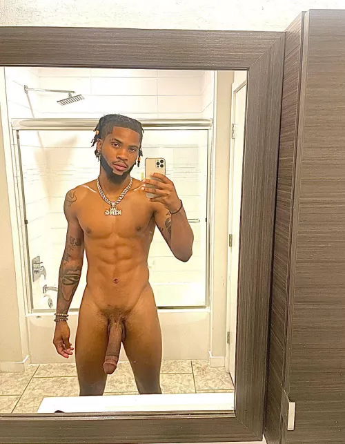 bow down to the king 😈 by Igotwhatyouneedd