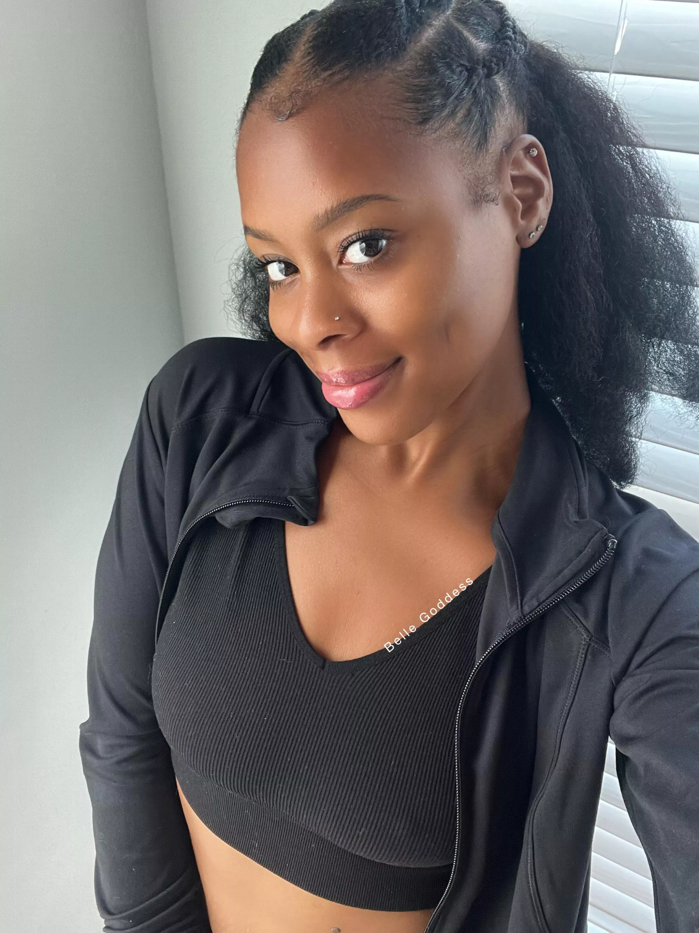 Breakfast or quickie posted by bellegoddesss