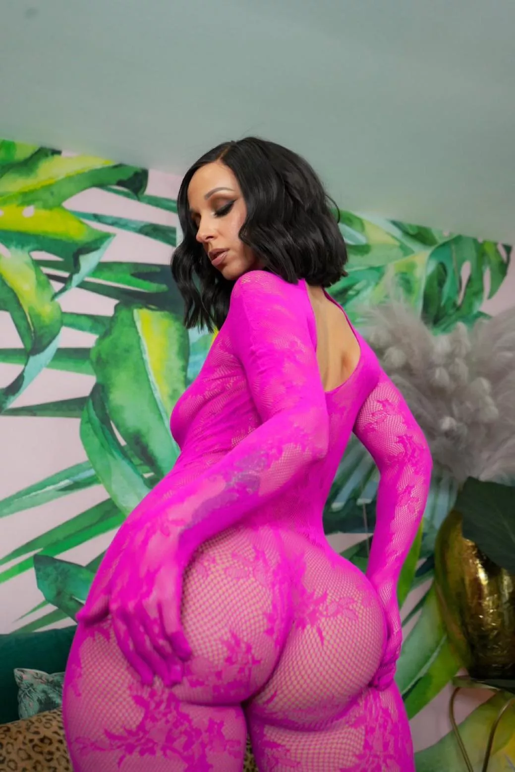 Cheeks in pink posted by agent_zero43