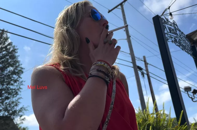 Cougar or MILF? Does it even matter...... by melluvsitall