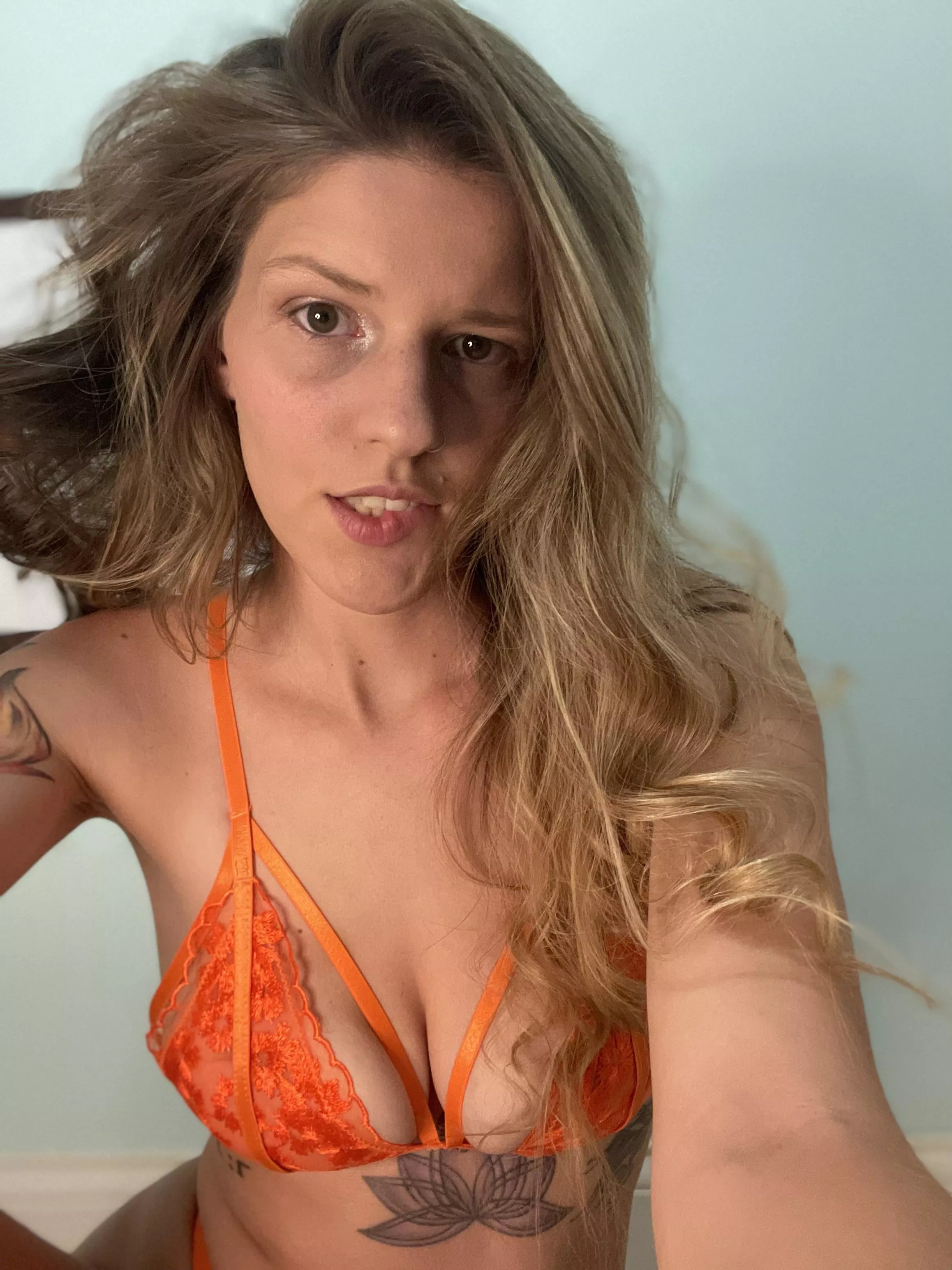 girls with tattoos looks better naked posted by br000k33