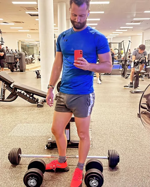 Gym selfie [30’s] by IndependenceEasy7036