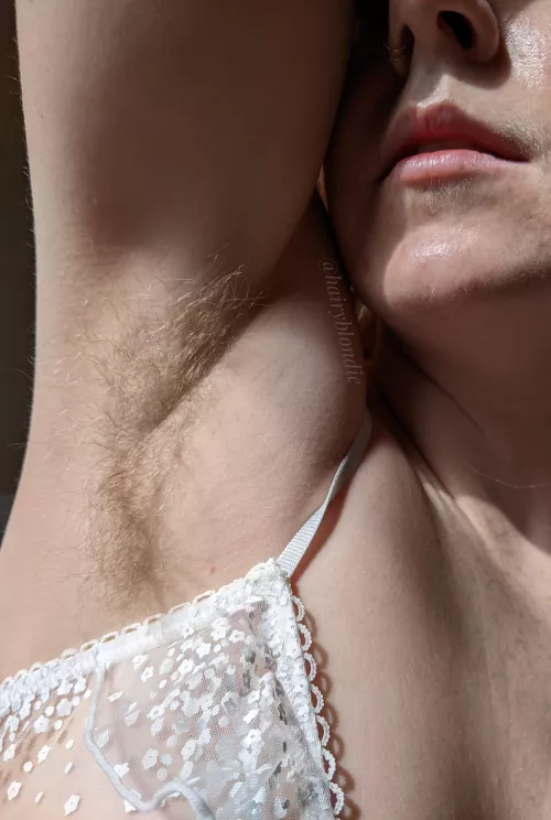 I haven't shaved or used deodorant in a long time by efiwfsn