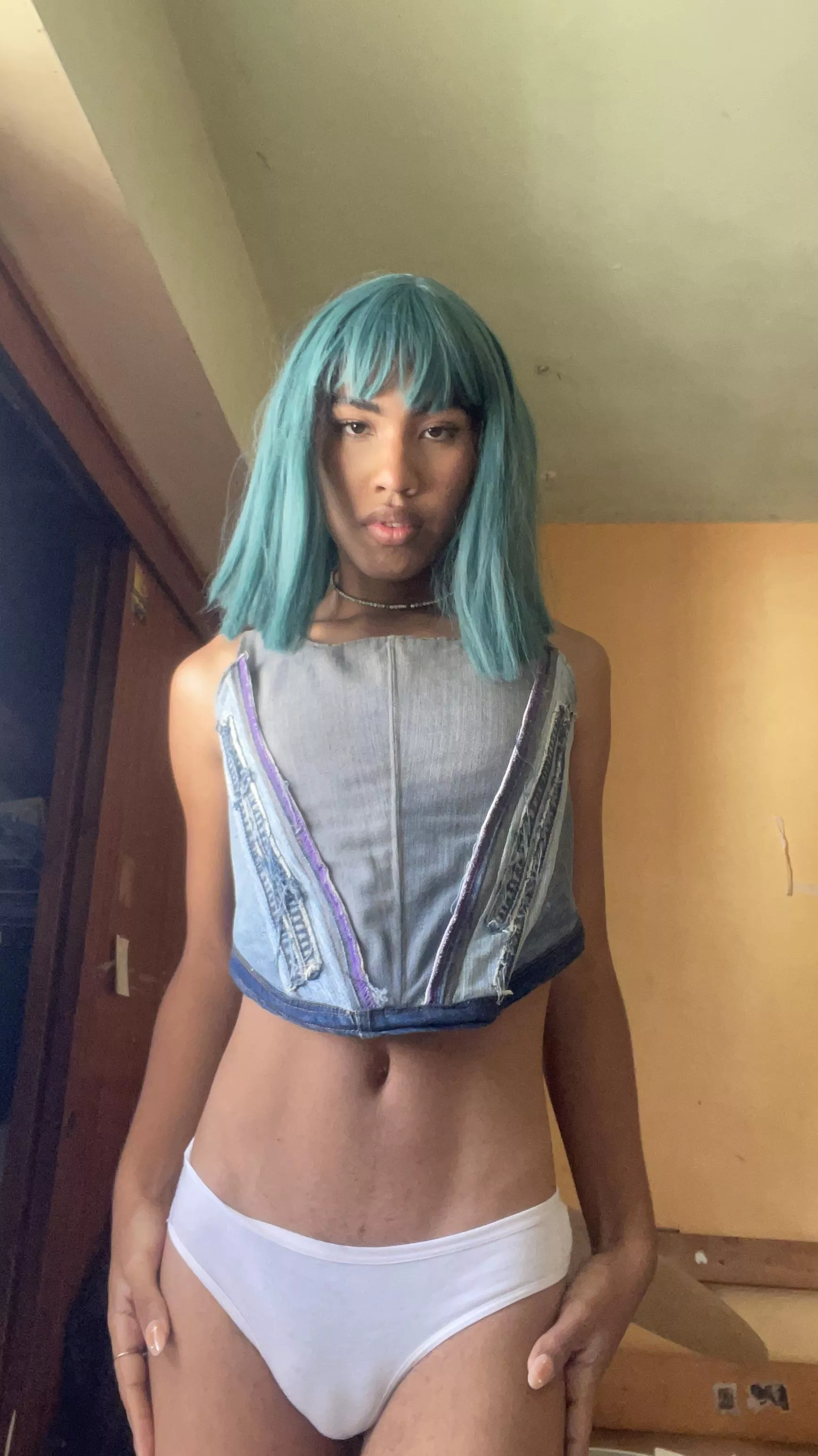 i just looking for a straight guy than help me to cum posted by Alejandre1234