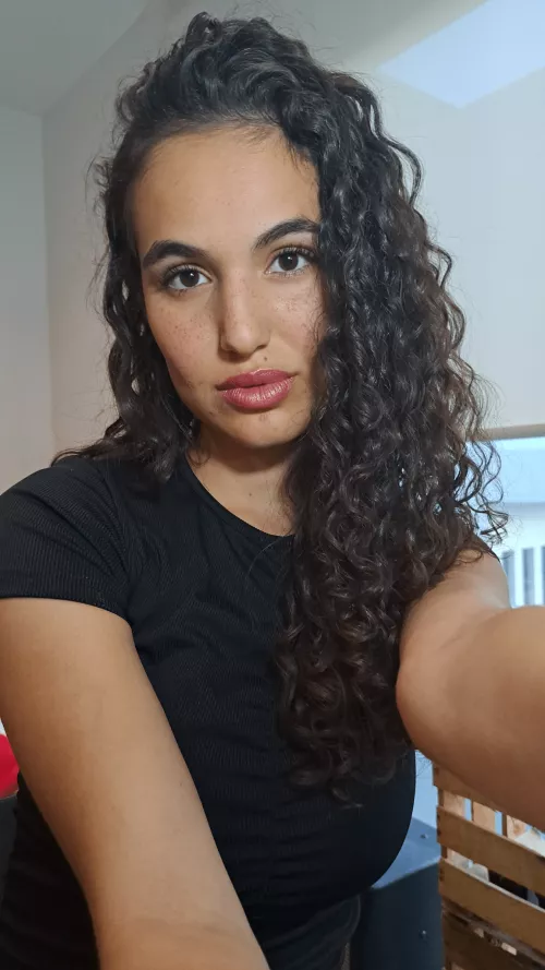 I may look innocent but I'm not by Zebi786