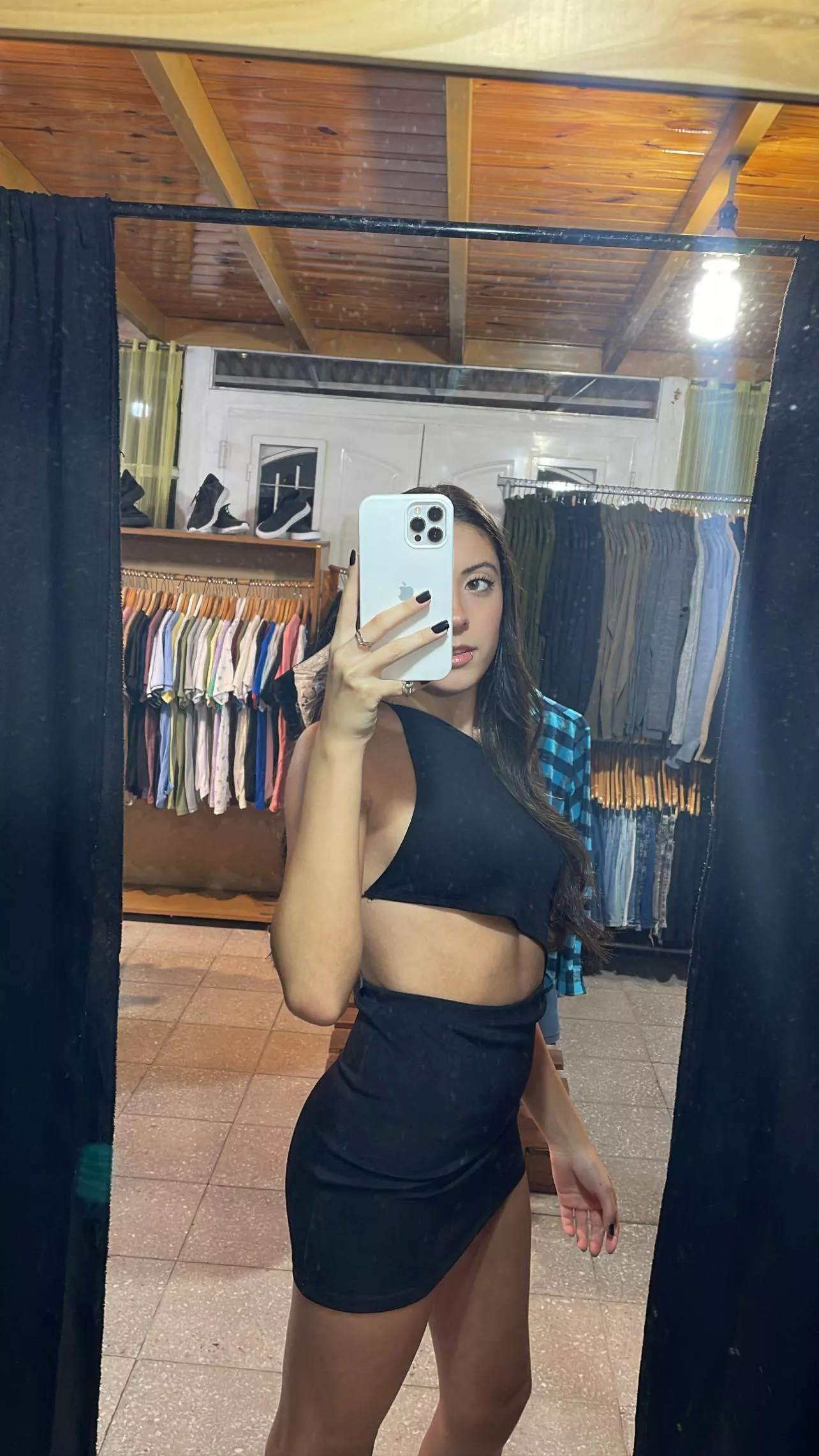 idk if this dress is good enough to meet your family [F18] posted by NewClassroomz