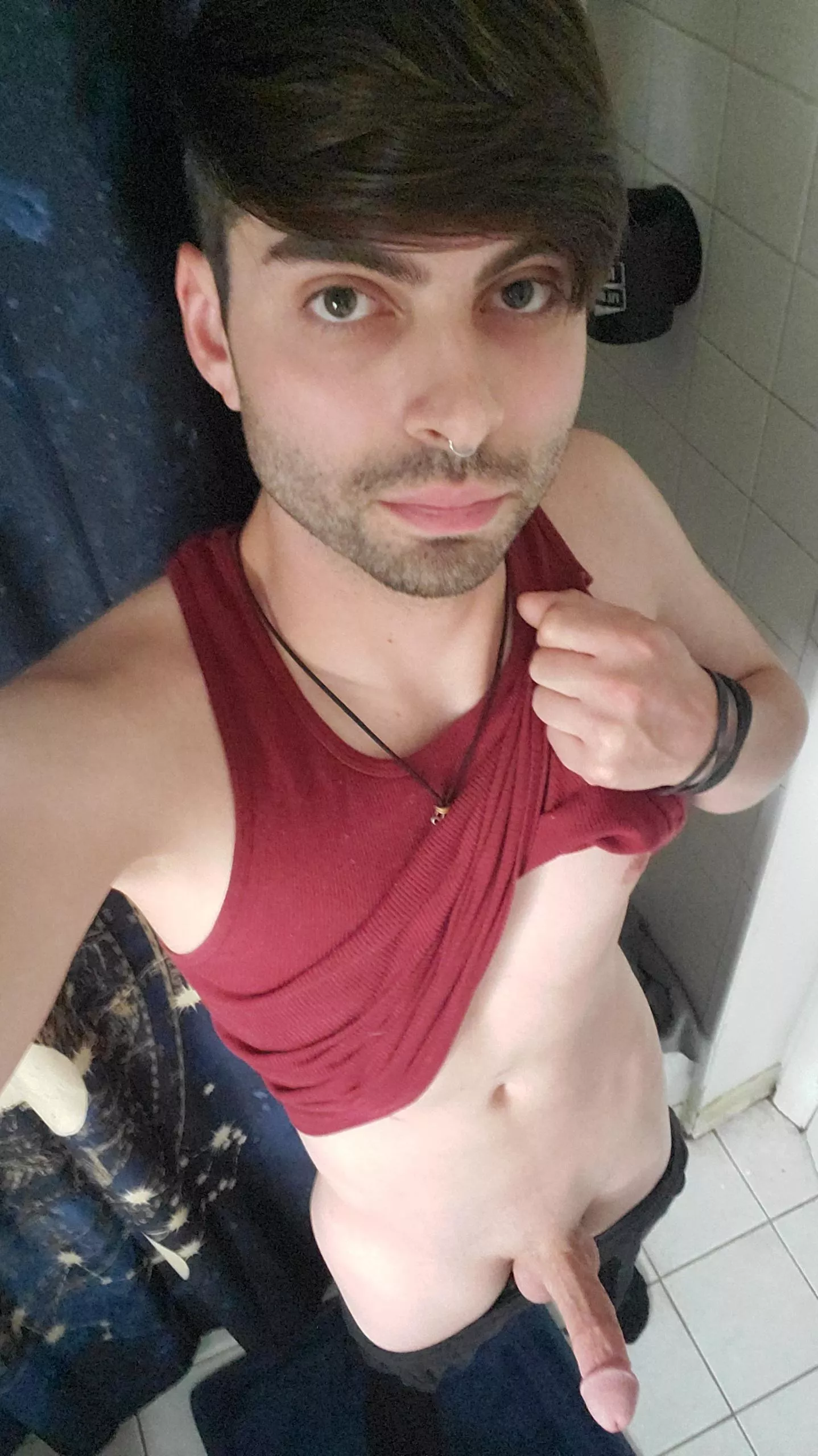 If you walked in on me, would you stay? 😋 posted by methodicalleech