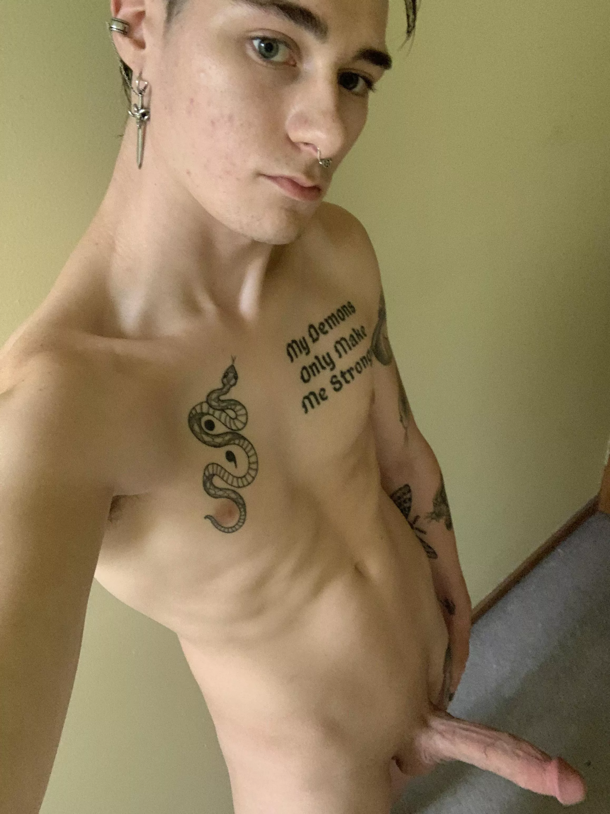 I’ve been told I have a pretty dick, what do you think? posted by PaytonTallSlim