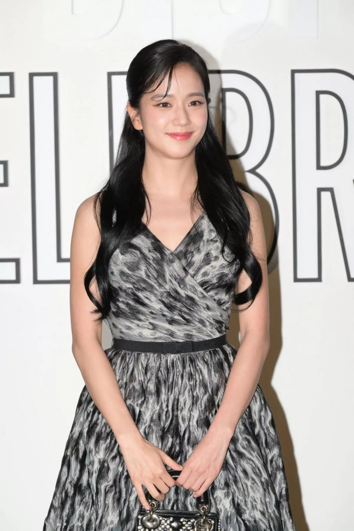 Kim Ji-soo posted by DesiSongs