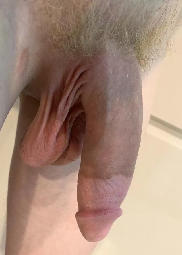 Lazy Sunday with me? (23 yrs) posted by sam_l00v