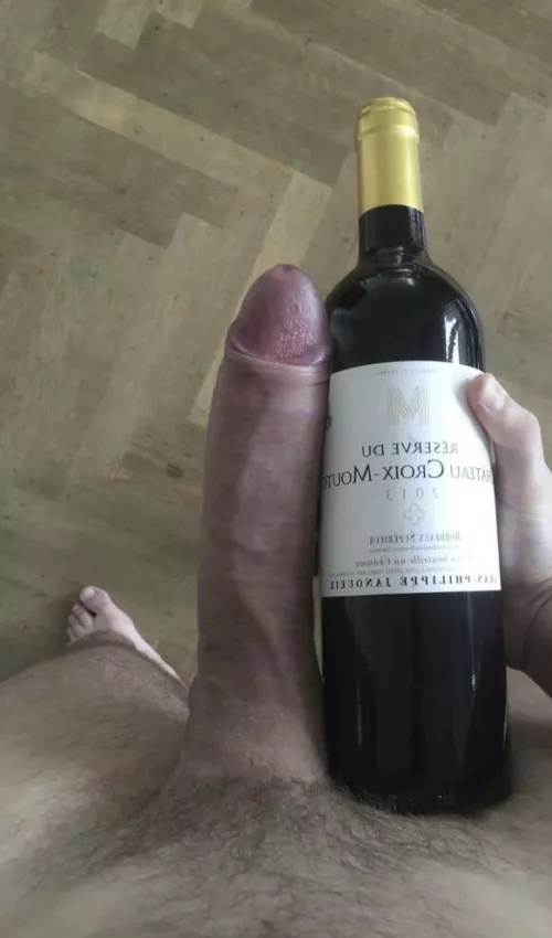 Pansexual wine man here 🤭 by qadsayia