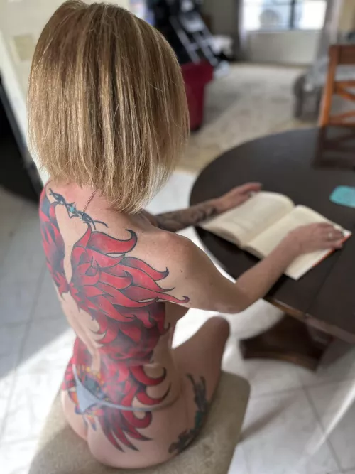 Reading is good brain food. by LeighandPatrick