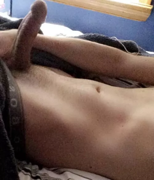 Say hi if you’re bigger by razzmataz420