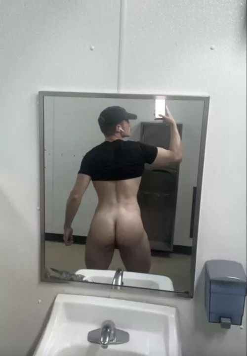 squats paying off by johnangelx