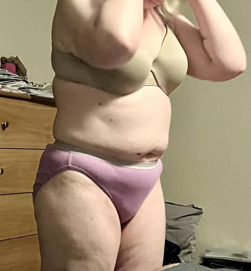 The wifes granny panties still get me hard. posted by MirroruniverseEN