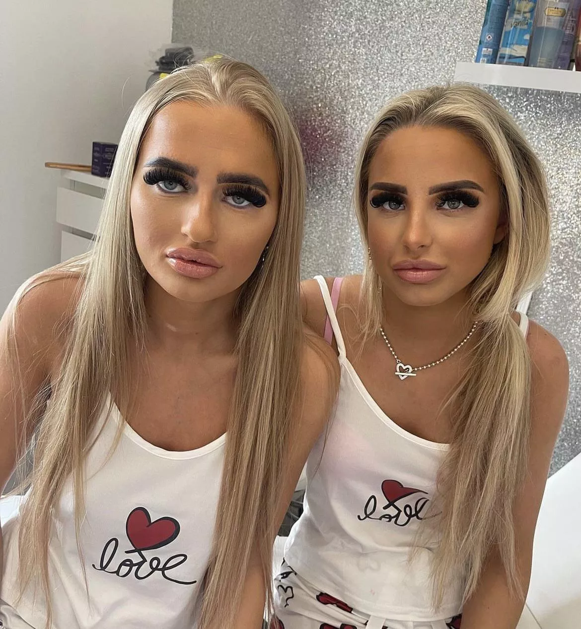 Which sister posted by Irishtravellerfinest