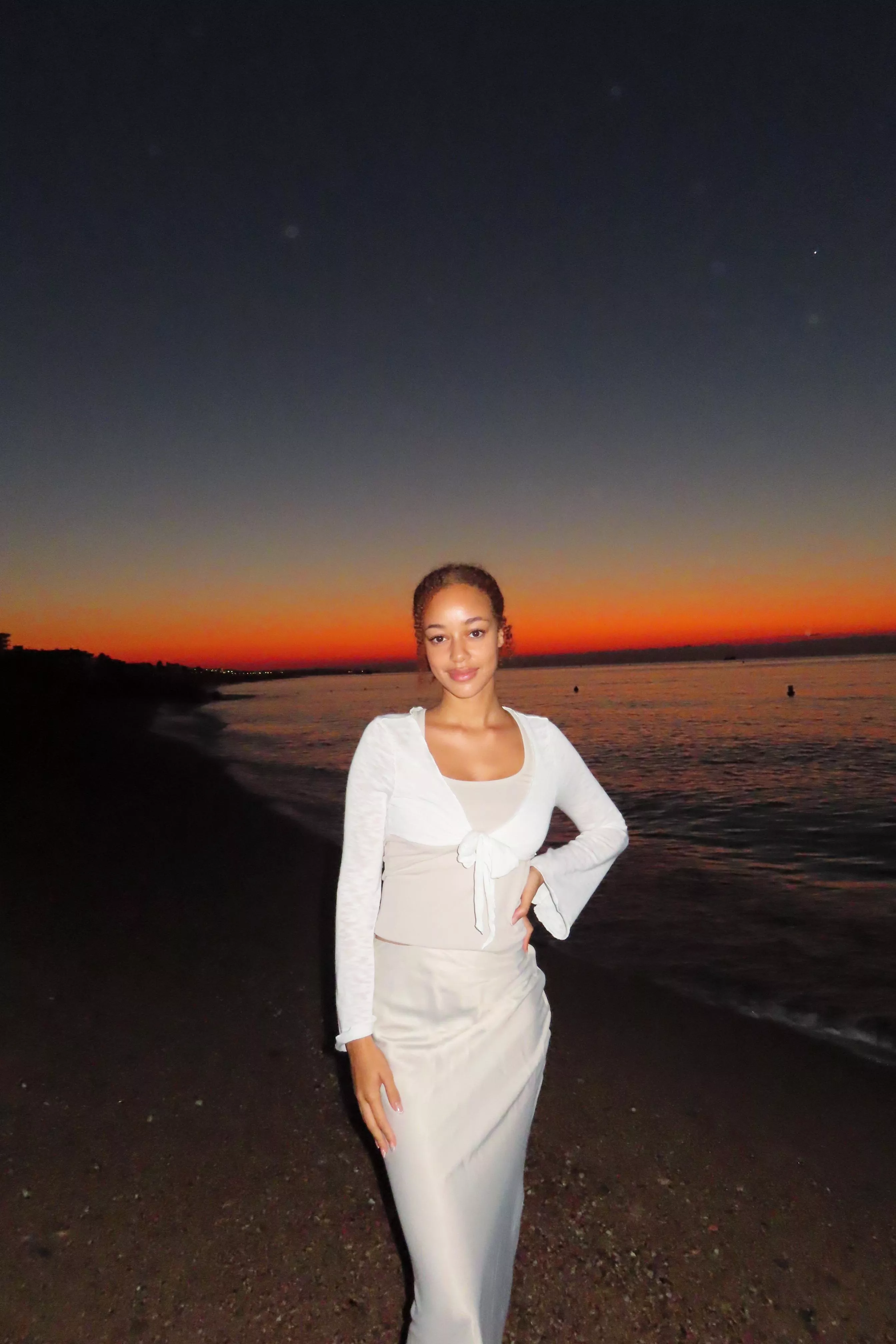 Who wants to enjoy the sunset with me posted by alwaysstayshy