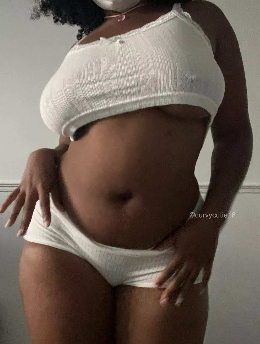 You like my body? posted by Curvycutie18